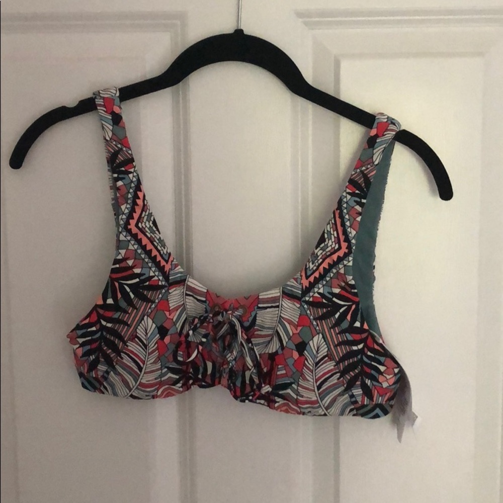 Billabong bikini top